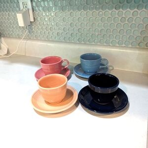 Set of 4 Fiestaware coffee cups w/saucer